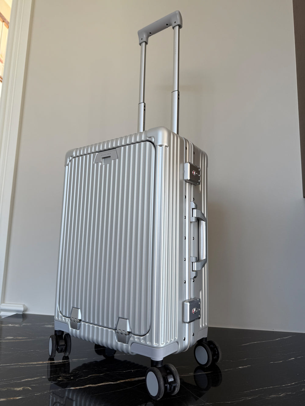 <h2>VAD TYCKER ANDRA OM VÅRA RESVÄSKOR?</h2>